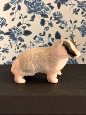 Wade First Whimsies Badger from Set 3, 1955…Good Condition